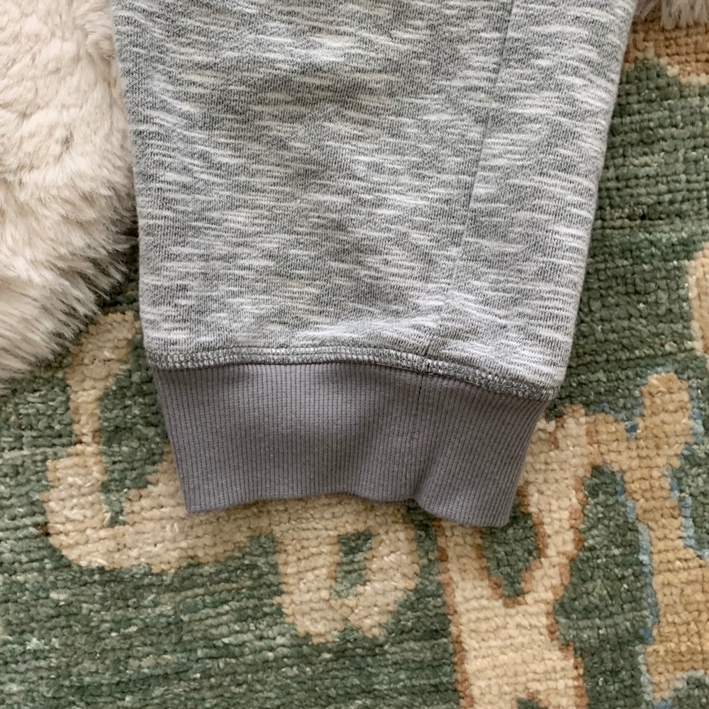 Green Tea Gray 3/4 Length Athletic Pants- Size Medium - Picture 2 of 12